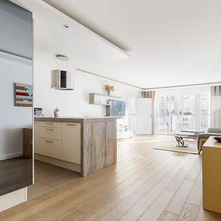 Proche étoile Appartement