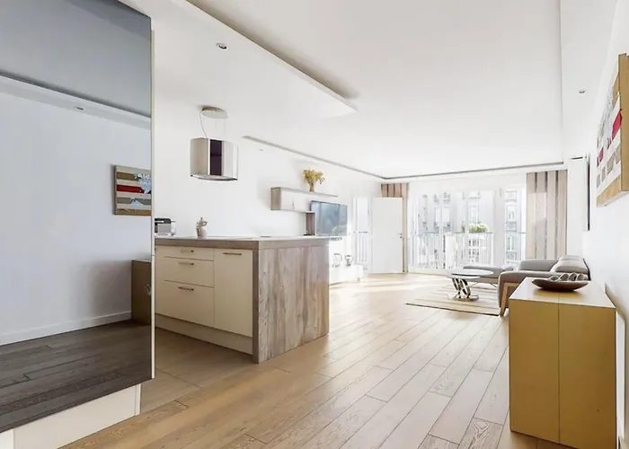 Proche Etoile Apartament